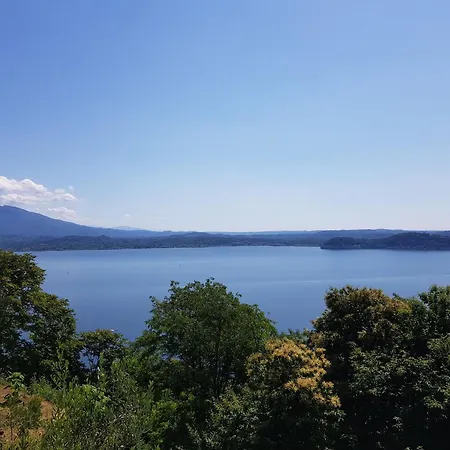 App 1 Per Famiglie Con Splendida Vista Belgirate